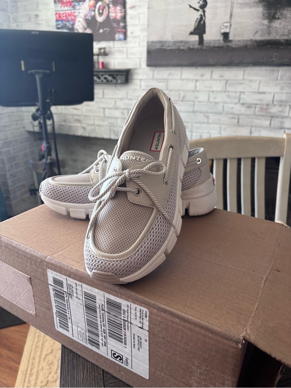 Hunter Women's gray/white Mesh Moccasin Sneakers
